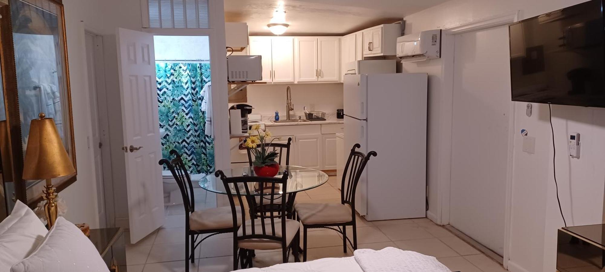 Palm Springs 3-Bedroom 2-Bath 5 Miles To The Beach Lake Worth Beach Pokoj fotografie